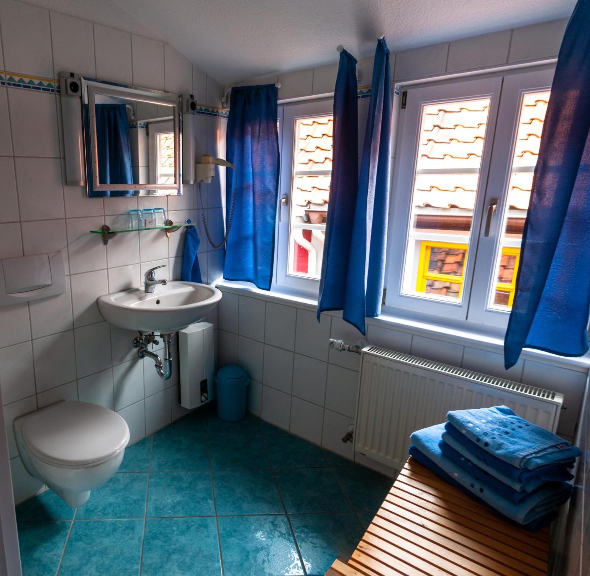 Fachwerkhotel - Ferienhaeuser Vorhof Zur Hoelle Quedlinburg Zewnętrze zdjęcie