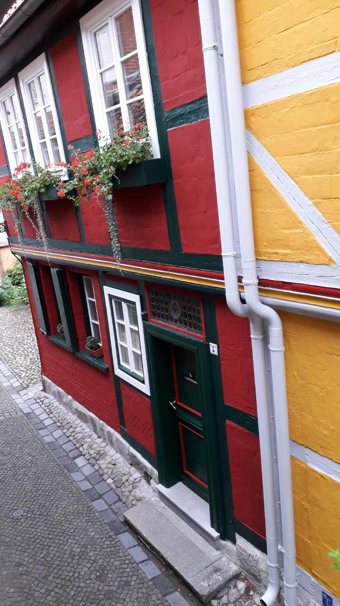 Fachwerkhotel - Ferienhaeuser Vorhof Zur Hoelle Quedlinburg Zewnętrze zdjęcie